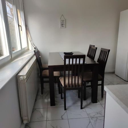 Apartman M&M'S Apartment Karlovac Bagian luar foto
